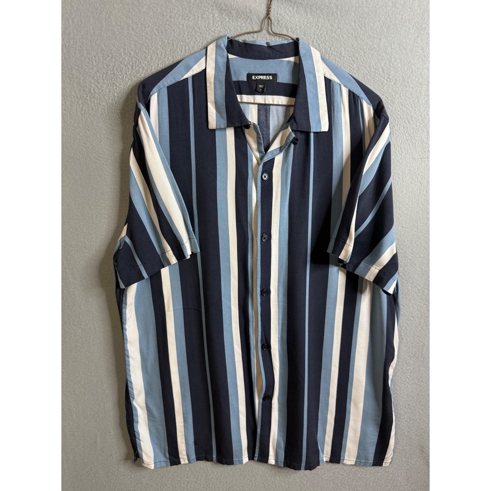 EXPRESS Button Up Men's Vertical Stripe Short Sleeve‎ Shirt